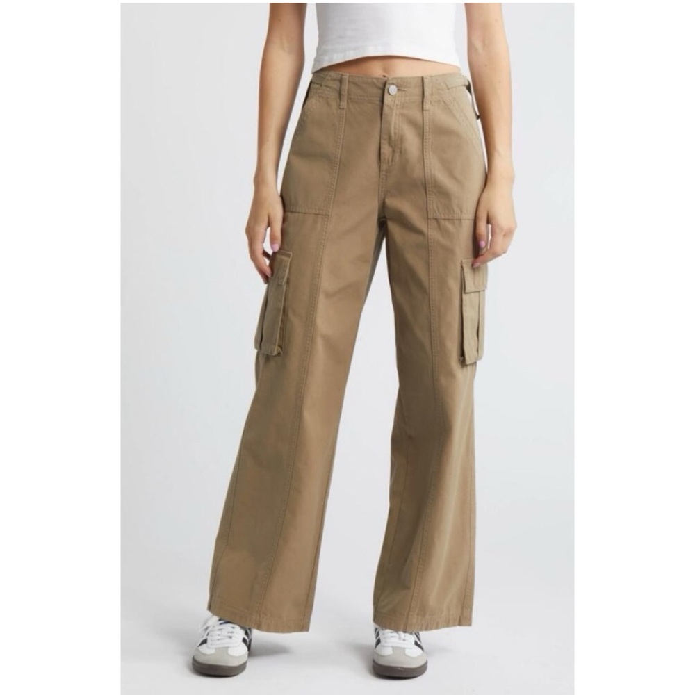PacSun mid rise puddle cargo style pant, nwt, 24waist, nwt